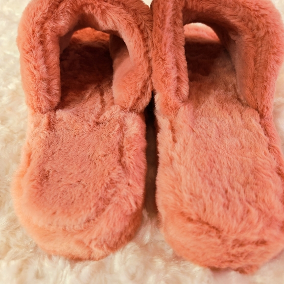Lemonade Jess Fluffy Slides Slippers - Picture 5 of 10